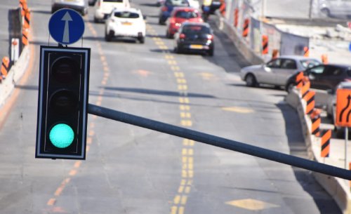 La marca de la carretera que está confundiendo a los conductores: casi nadie sabe qué obliga a hacer