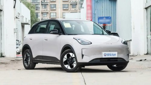 El Geely E2 se actualiza antes de empezar a fabricarse en España: el coche más vendido de China ahora tiene 460 km de autonomía