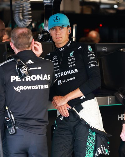 Mercedes, George Russell, dolido tras su batalla con Kimi Antonelli y Mercedes F1 en el GP de Canadá: 