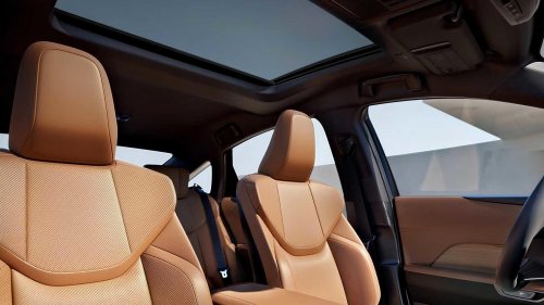 Lexus ES 350h: A luxurious rival to the BMW 3 Series