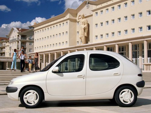 Citroën inventó hace 30 años la furgoneta coupé: el Berlingo Berline Bulle, padre de los Picasso