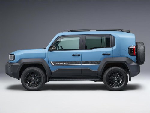 Gallery: Toyota Land Cruiser FJ photos