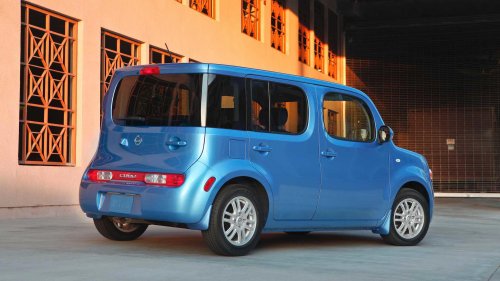 10 asymmetrical cars that gave conventional design the middle finger