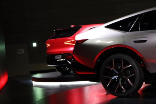 ハイブリッドに社運を賭けるホンダが新型車のプロトタイプ公開! 見た目は?