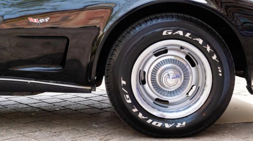 Why do some tires have white letters?