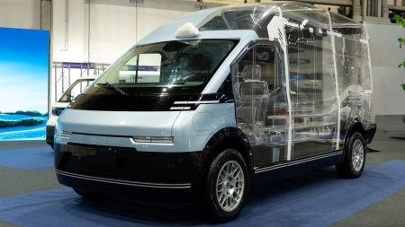 Ford, Menos de 32.000 € por una furgoneta eléctrica de Ford: fabricarla en China ya empieza a notarse