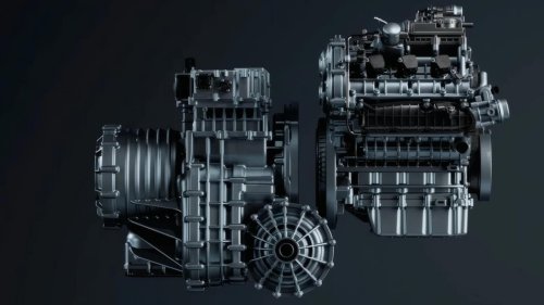 De hacer tricilíndricos a desarrollar motores V6 y V8 en apenas dos años: 