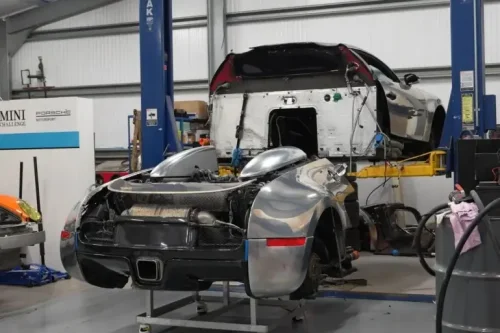 Bugatti, Bugatti Veyron, Man who bought Bugatti Veyron with broken gearbox for $1.2M spends weeks calling Bugatti only to be met with devastating outcome