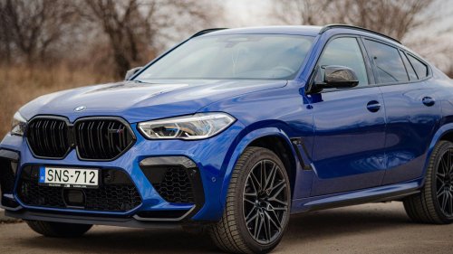 20 cars men drive that make women assume they're rich