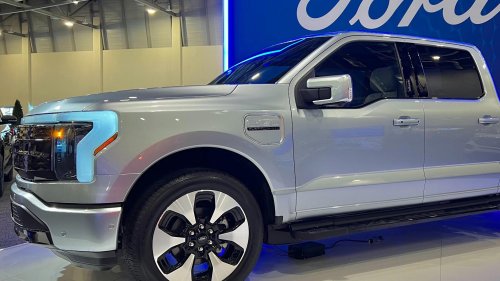 20 cars men drive that make women assume they're rich