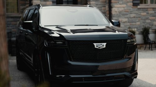 20 cars men drive that make women assume they're rich