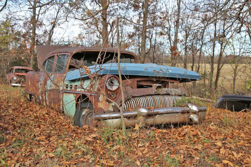 The junkyard gems of Lyon’s Vintage in Loretto, Kentucky