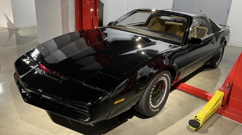 KITT gets speeding ticket in NYC while on display in Illinois museum