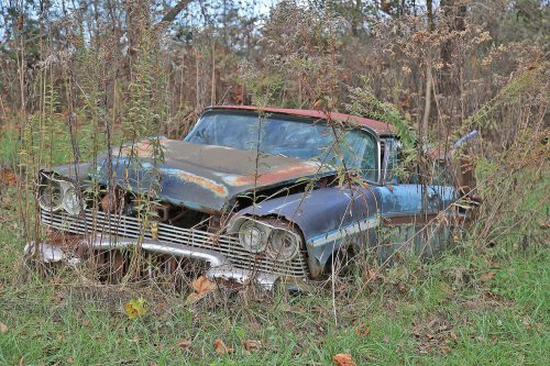 The junkyard gems of Lyon’s Vintage in Loretto, Kentucky