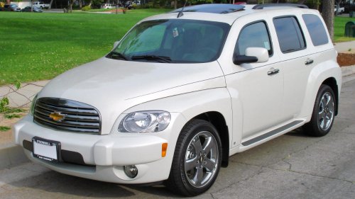10 cars that quietly last longer than drivers expect