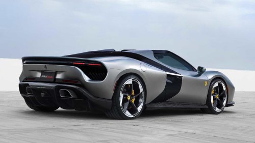 Ferrari, Ferrari celebrates twin-turbo V8s with a car only one person can own