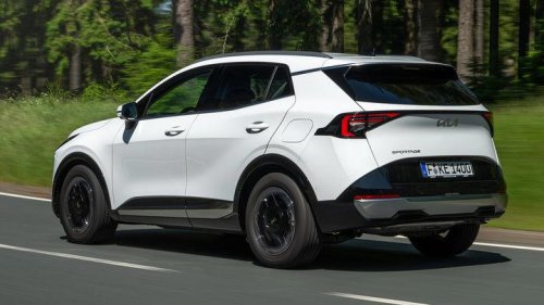 Kia, Kia Sportage, Toyota, KIA rebaja 10.000 € el Sportage HEV y deja sin argumento a los híbridos chinos con un precio que alarma a Toyota