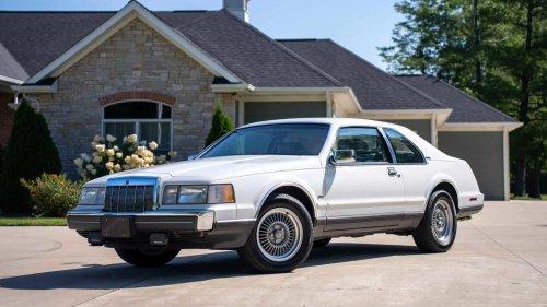 Lexus once made a luxury sports coupe that offered two of the best engines ever built