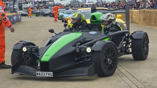8 cars that deliver more acceleration than a Porsche 911 Carrera