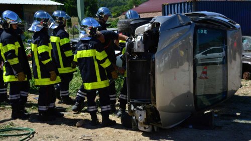Liability vs. full coverage car insurance: Real-life pros and cons