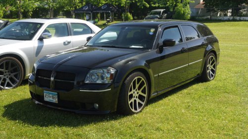 10 performance cars that dominate the quarter mile