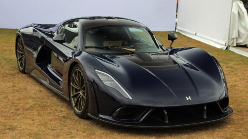 9 performance cars that overwhelm drivers with speed