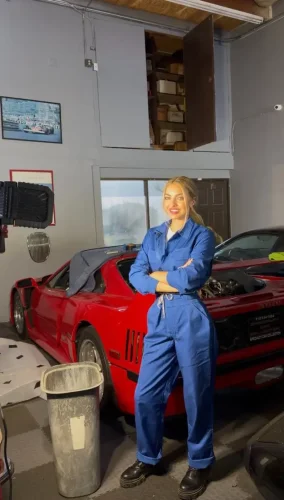 US woman restoring a Ferrari F40 after being inspired by the car from Ghostbusters sends message to all women wanting to get into working on cars