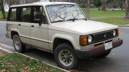 7 vehicles that were clearly built to last longer than expected