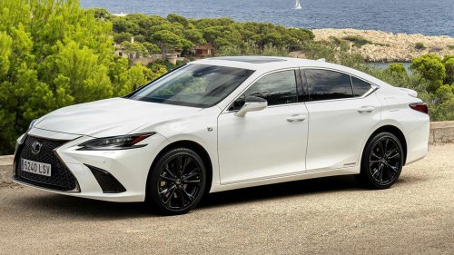 Lexus, Buyers are suddenly hoarding old Lexus hybrids instead of new EVs