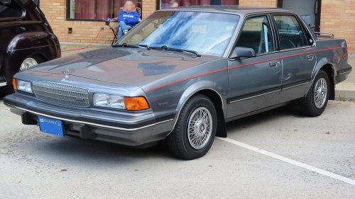 7 cars that still keep running even with poor maintenance habits