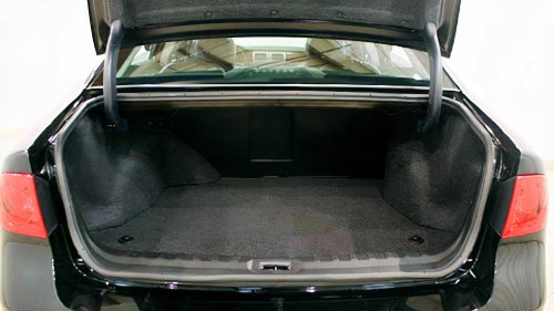 The sedan nobody recommends that owners actually keep for 200,000 miles