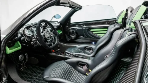 Pagani, Fernando Alonso has just picked up an impossibly rare 1-of-1 Pagani Zonda Diamante Verde Roadster worth $11.7M and it looks stunning
