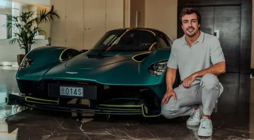 Pagani, Fernando Alonso has just picked up an impossibly rare 1-of-1 Pagani Zonda Diamante Verde Roadster worth $11.7M and it looks stunning