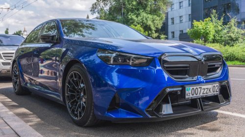 Here's how hybrid cars charge while driving