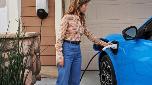 Electric cars in cold weather: Here's what really happens