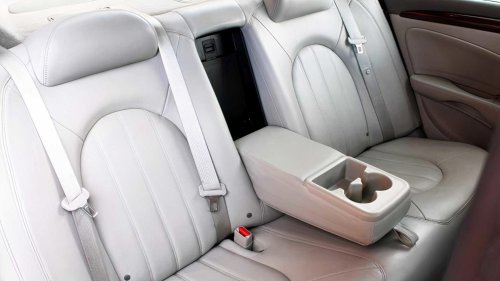 The sedan nobody recommends that owners actually keep for 200,000 miles