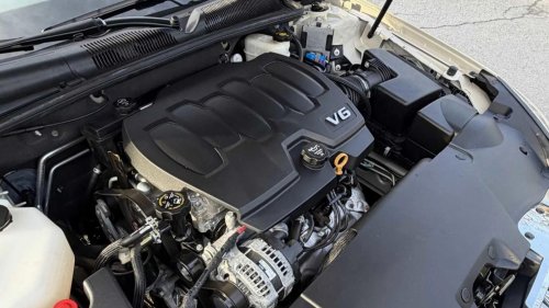 The sedan nobody recommends that owners actually keep for 200,000 miles