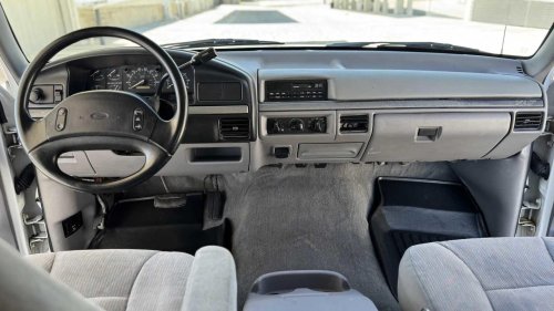 Ford F-150, Ford, OBS F-150 is the last true Ford F-Series pickup truck in America