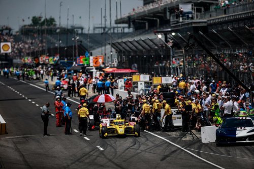 Álex Palou saborea la gloria con una nueva pole position en las 500 millas de Indianápolis