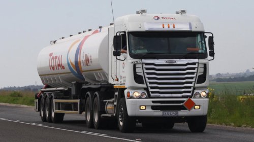 Why cab-over semi-trucks have nearly disappeared in America