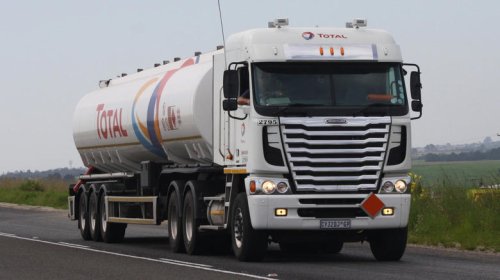 Why cab-over semi-trucks have nearly disappeared in America