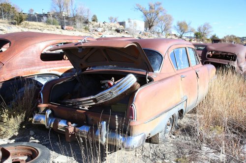 Las joyas del desguace de Ulibarri’s Auto Towing Service en Las Vegas, Nuevo México