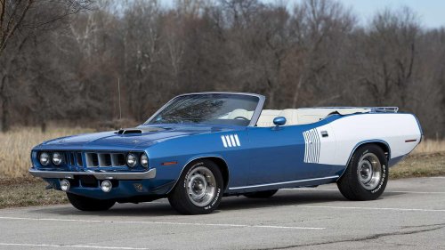 Plymouth, Ferrari, Insane 1,000HP Hemi-powered 1972 Plymouth Barracuda just sold for Ferrari money