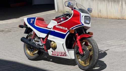 10 Japanese superbikes collectors are quietly hoarding