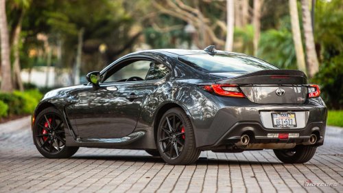 The used affordable V8 sports car with a manual transmission