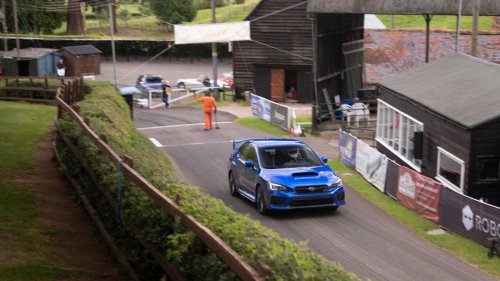 Subaru, Subaru owners say dead 3G tech is still draining their batteries