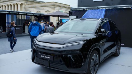 SUV, Sedans poised to make a comeback thanks to gas prices, young people and 'SUV fatigue'