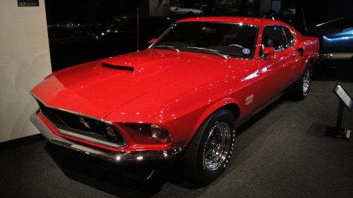 9 American V8 legends that still make modern cars feel tame