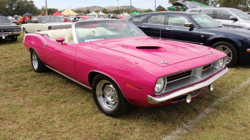 9 factory drag-strip monsters that shocked buyers in their era