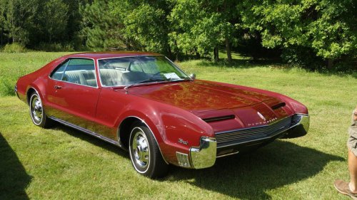 10 cars that made the 1960s one of the greatest decades